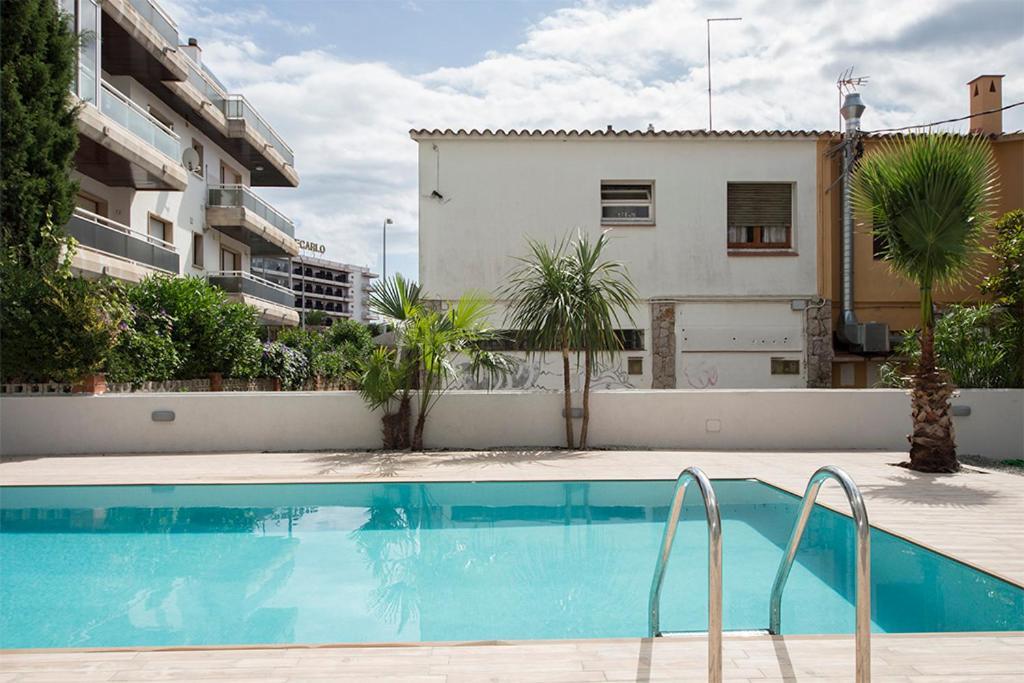 Apartamento Apartamento Moderno Con Piscina Y Parking Cerca De La Playa Rosas