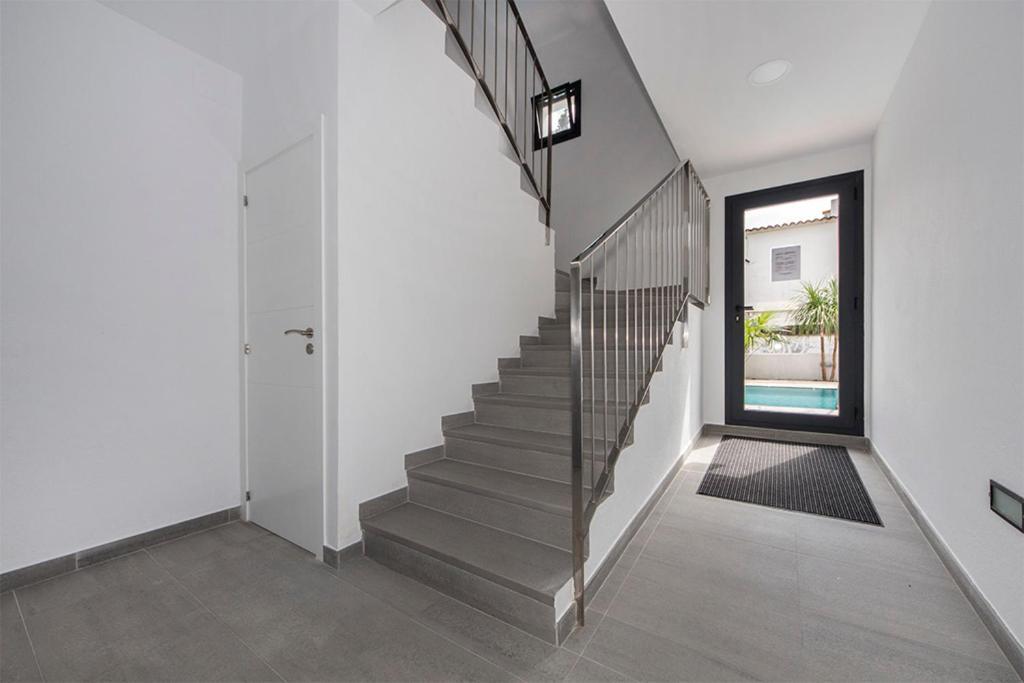 Apartamento Moderno Con Piscina Y Parking Cerca De La Playa Apartamento