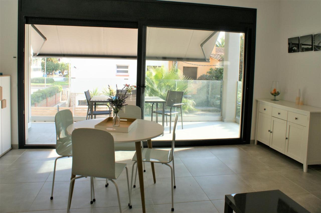 Apartamento Moderno Con Piscina Y Parking Cerca De La Playa Rosas