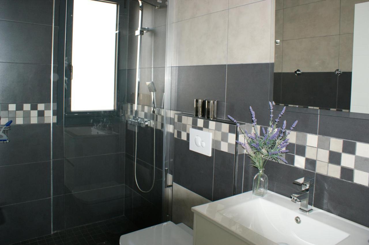 Apartamento Moderno Con Piscina Y Parking Cerca De La Playa Apartamento Rosas