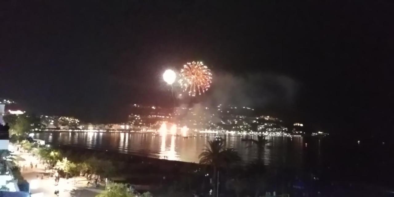 Oasis A6 * Rosas