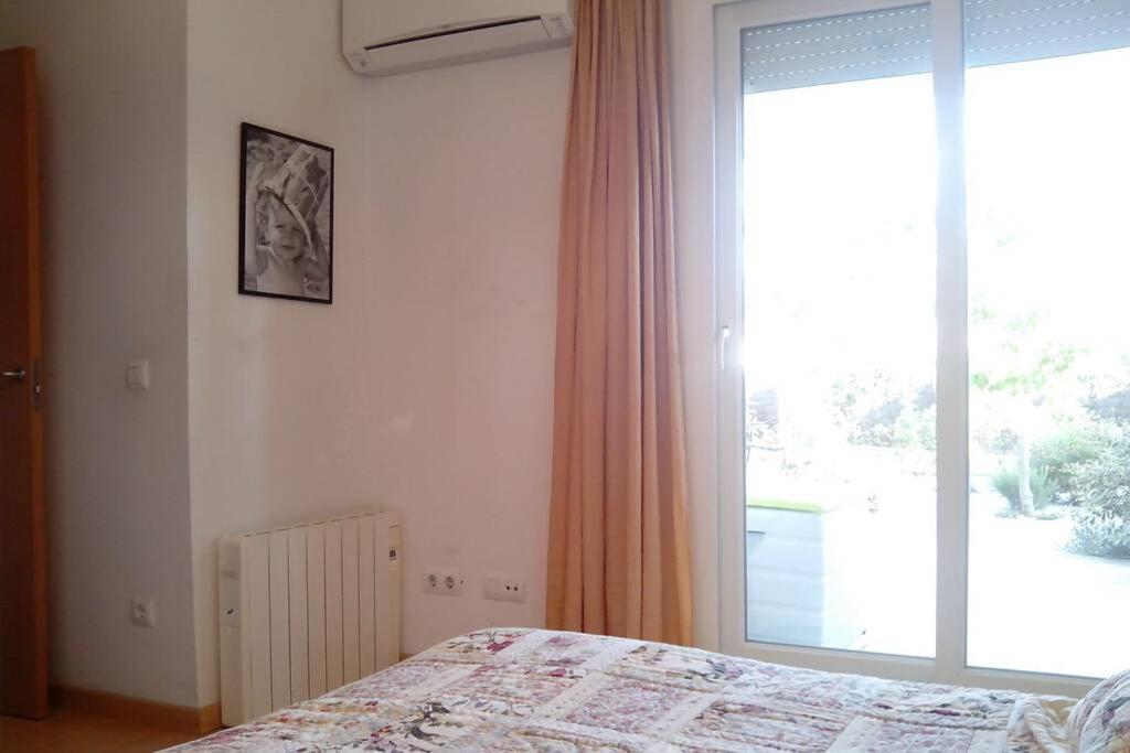 Apartamento Bonito De 3 Hab. Con Jardín *