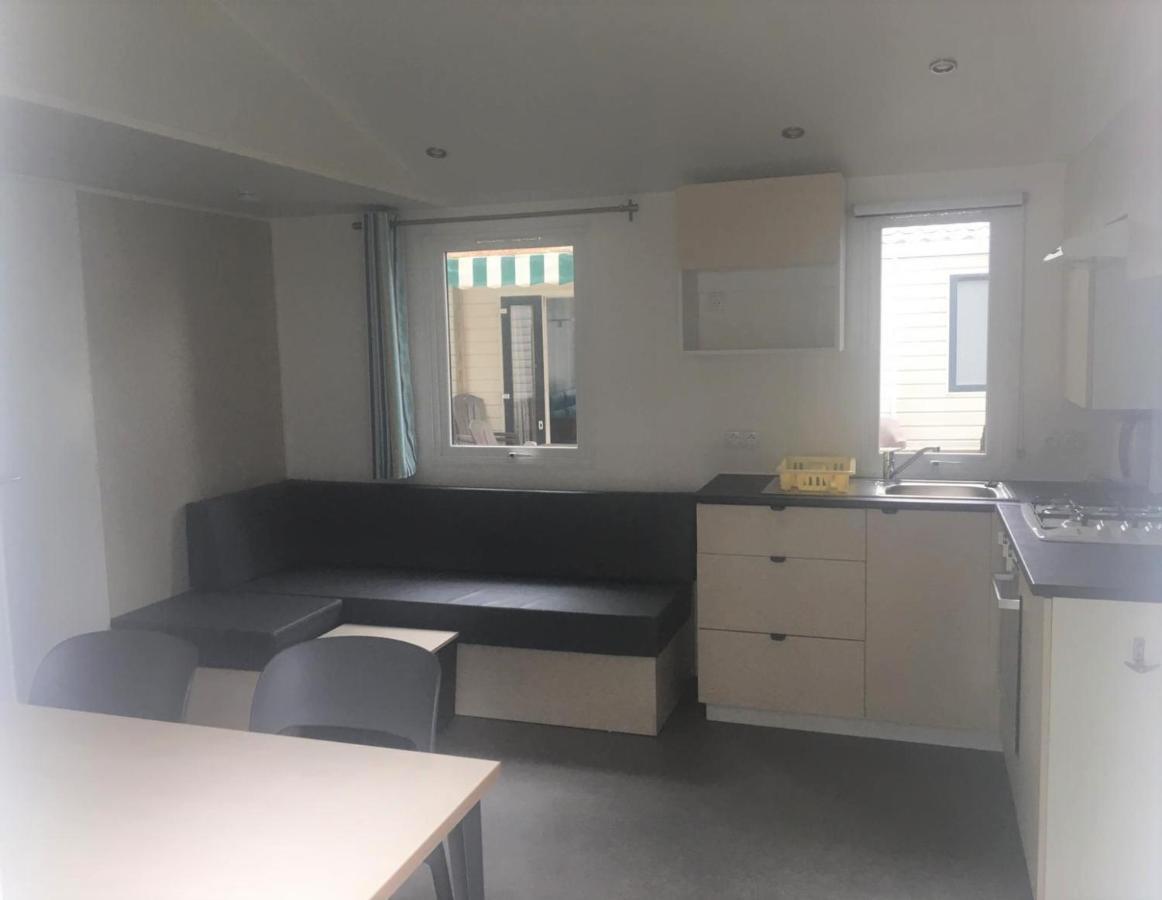 Mobile Homes By Kelair At Castell Montgri Campsite *
