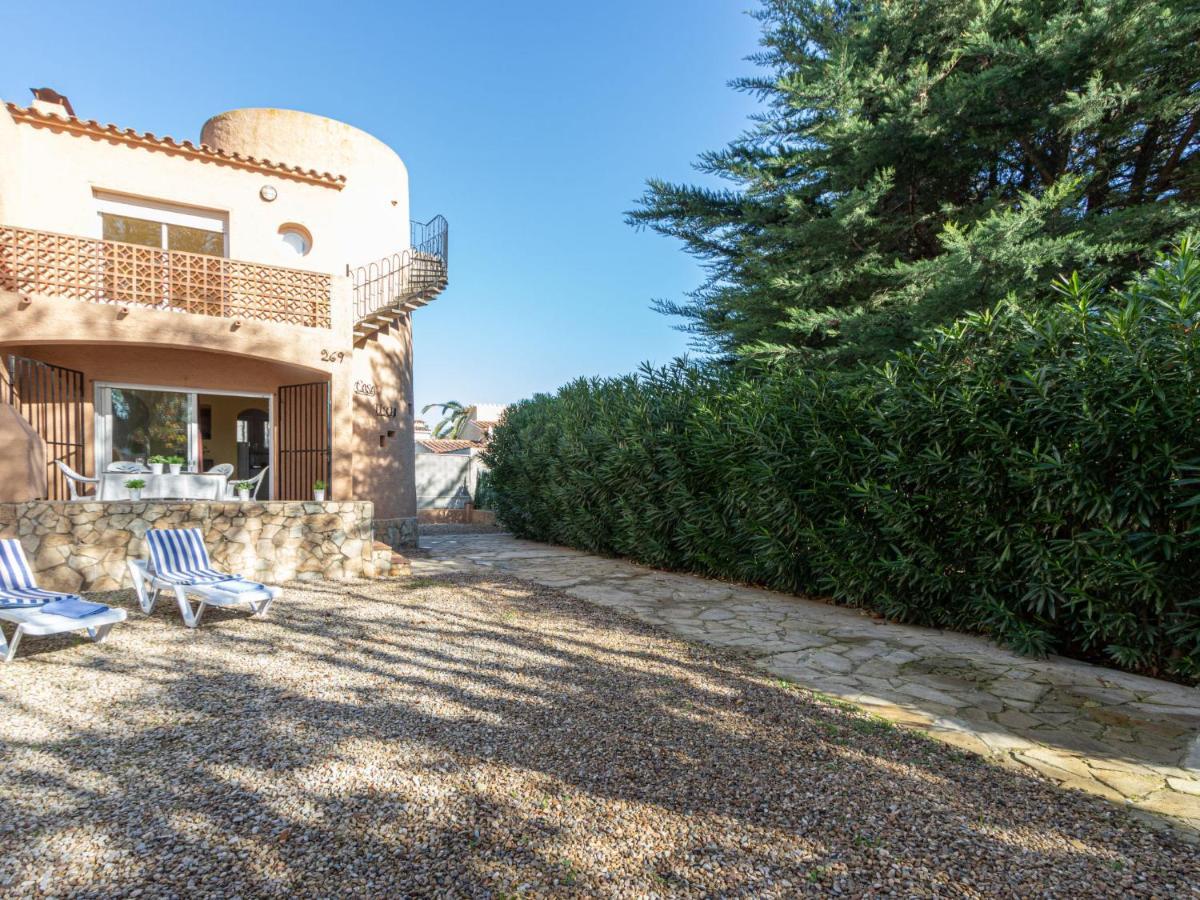 Ushi By Interhome * Empuriabrava