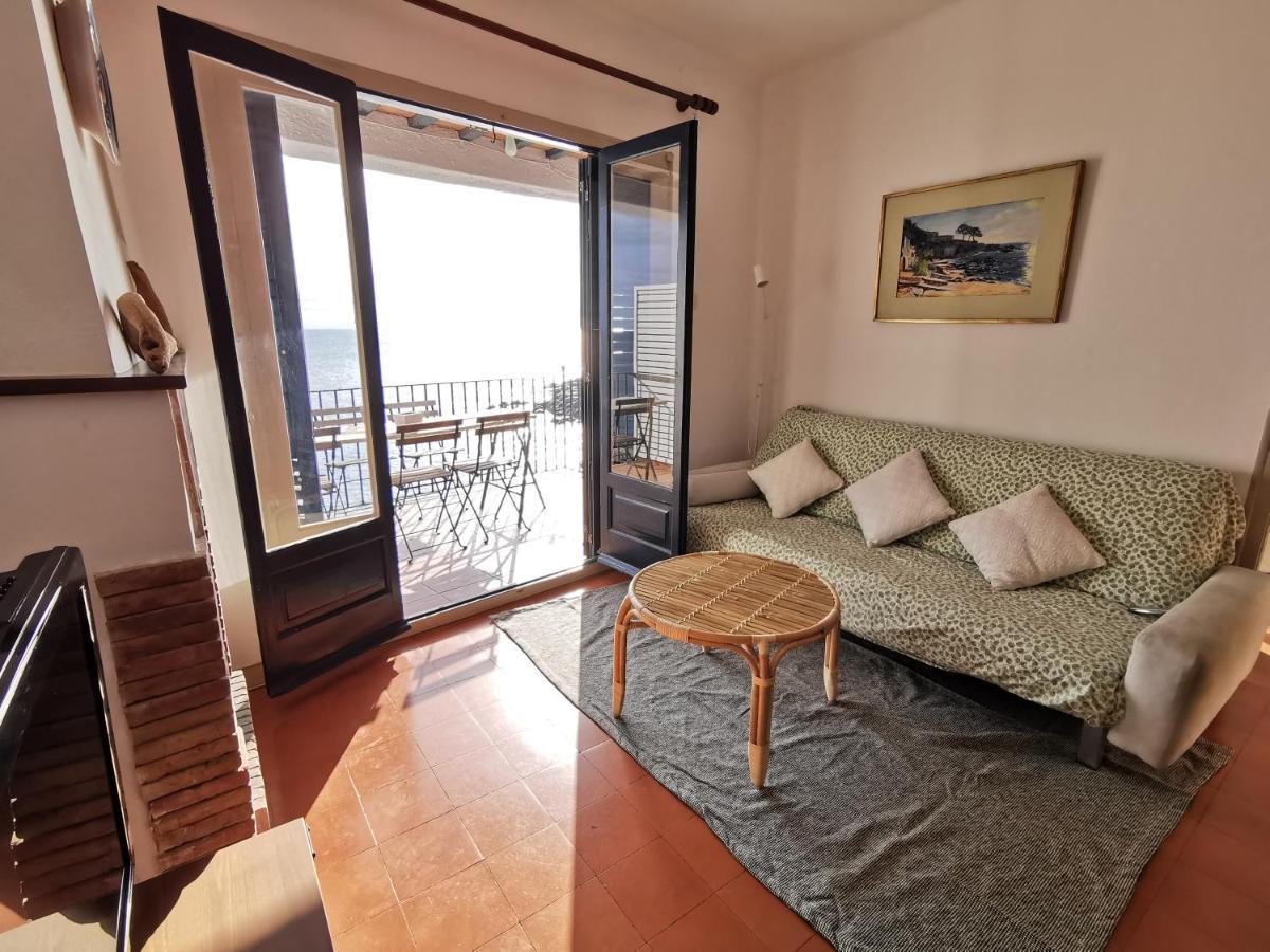 Oceanfront 30 Steps From The Beach Apartment