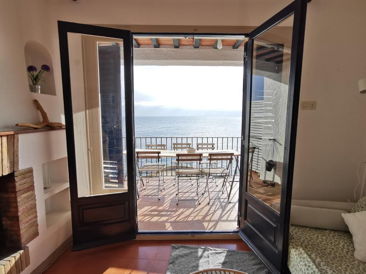 Apartment Oceanfront 30 Steps From The Beach