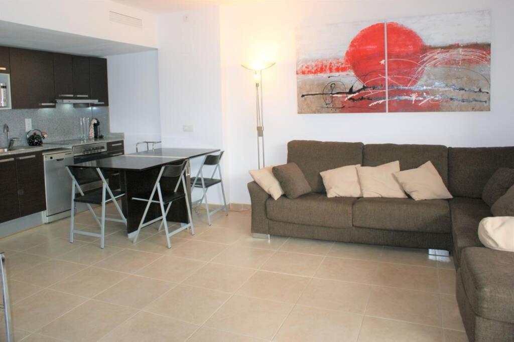 Apartamento Con Piscina Y Parking En