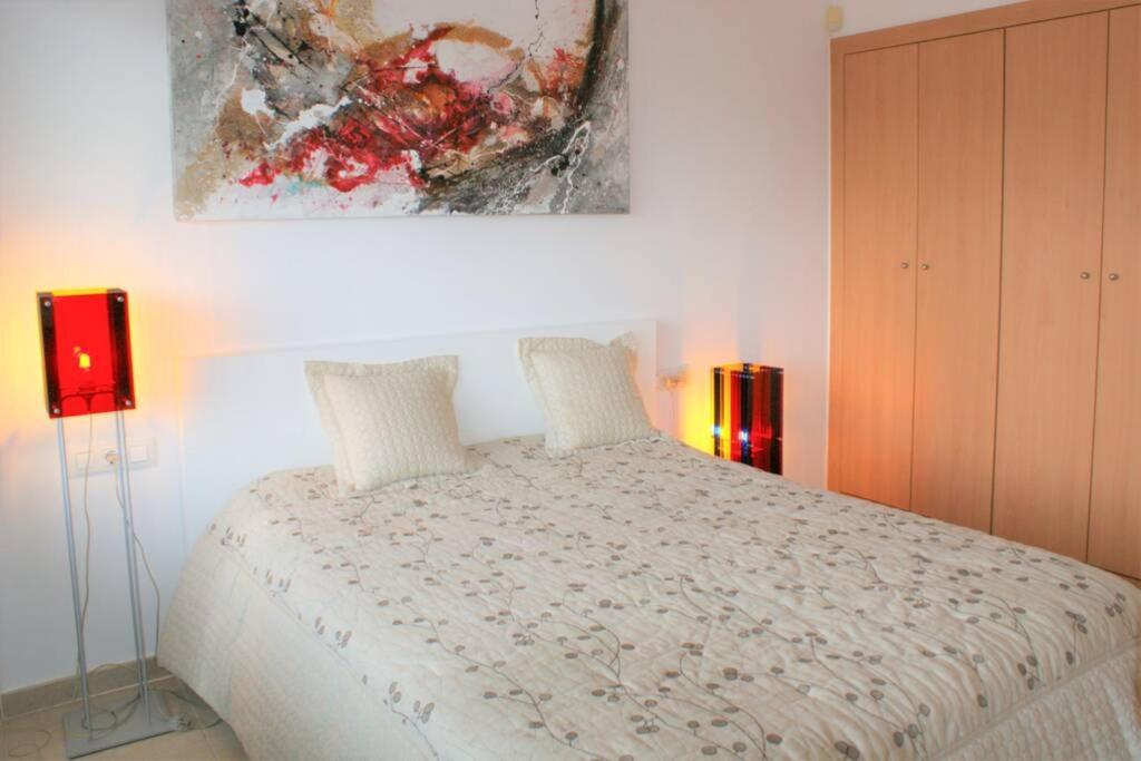 Apartamento Con Piscina Y Parking En Roses
