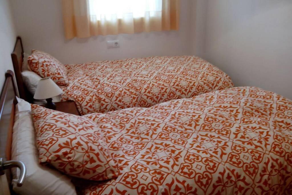 Apartamento Bonito De 3 Hab. Con Jardín Rosas