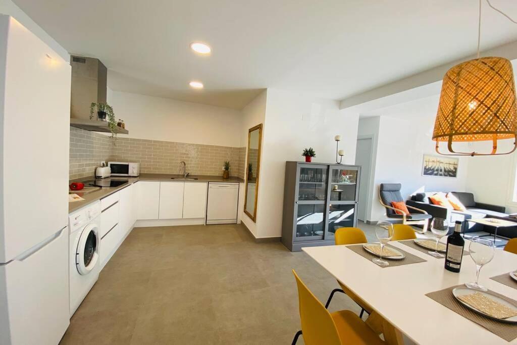 Apartment 70 M2, Cerca De La Playa, Apto Minusvalidos.