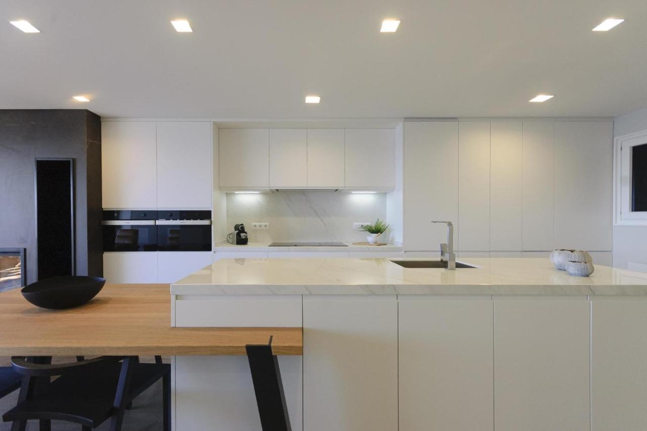 Lets Holidays Modern Sea Views *