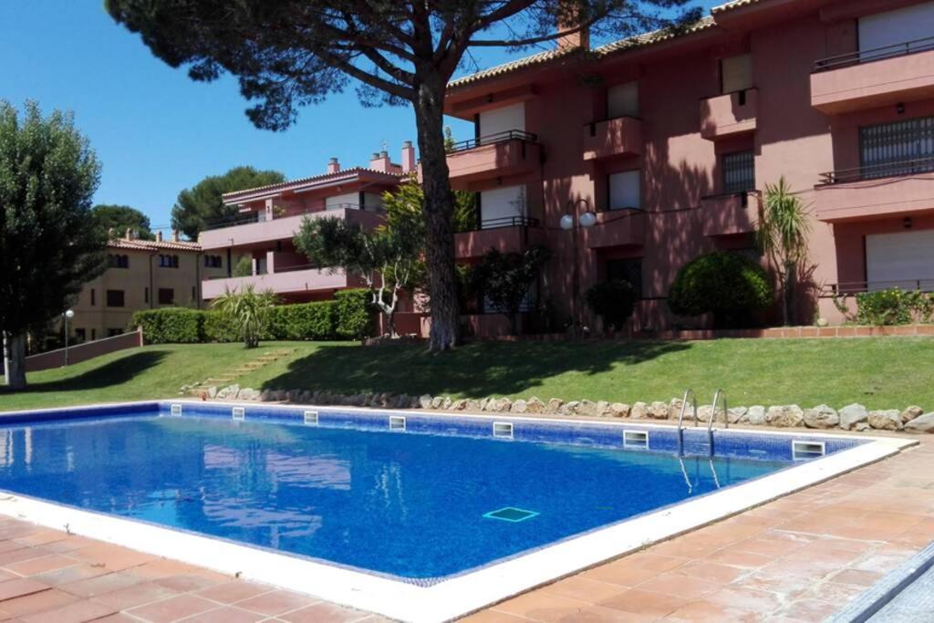 Apartment With Swimming Pool, Near To The Beach