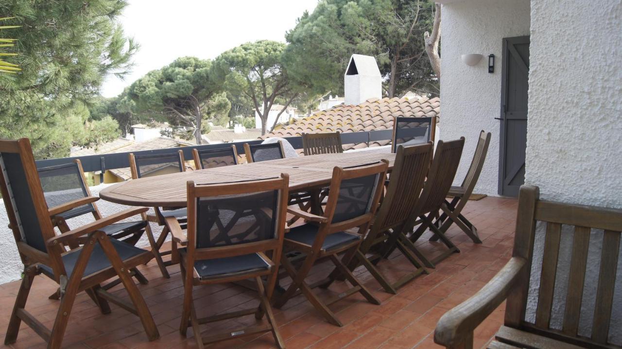 Villa In Met Prive Zwembad En Tuin *