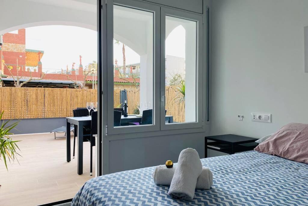 70 M2, Cerca De La Playa, Apto Minusvalidos. Apartment Roses