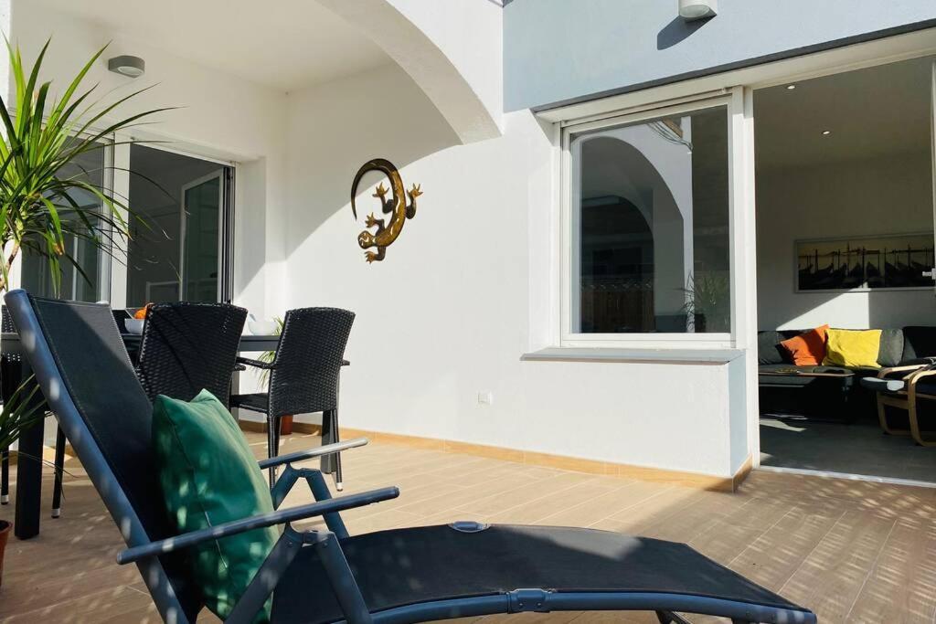 70 M2, Cerca De La Playa, Apto Minusvalidos. Apartamento