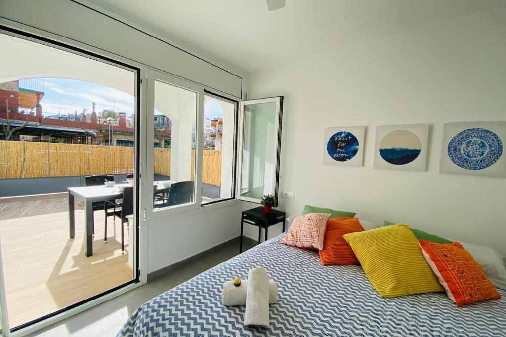 70 M2, Cerca De La Playa, Apto Minusvalidos. Apartment *