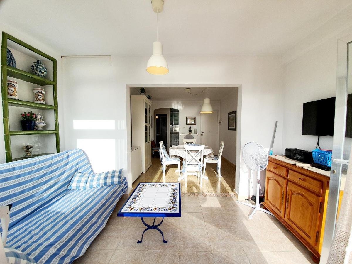 Esther Apartment