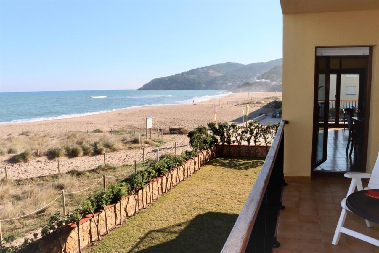 Les Dunes: Excelentes Vistas A La Playa De Pals Apartamento
