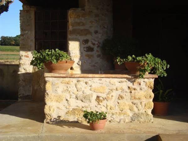 Masia Rural Poch Country house