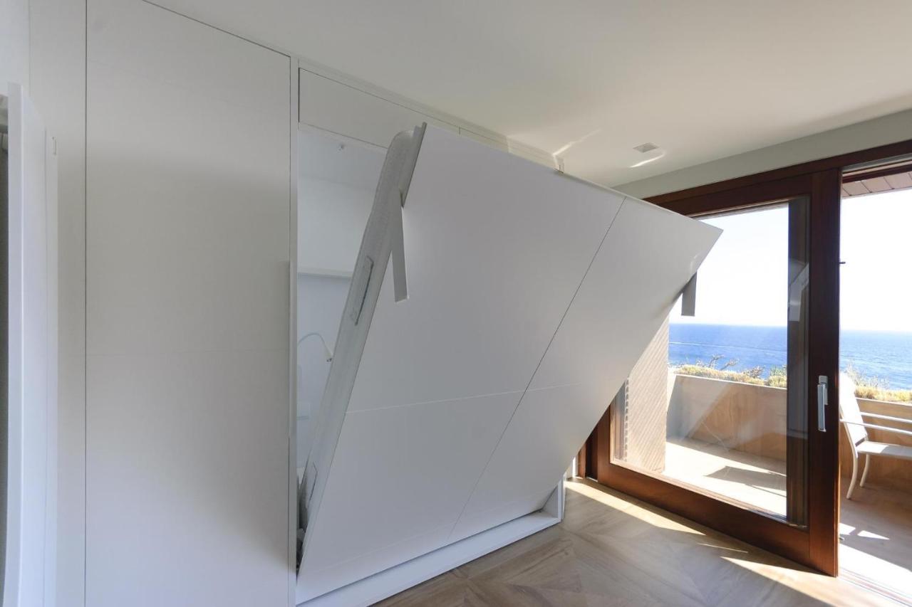 Lets Holidays Modern Sea Views Apartment