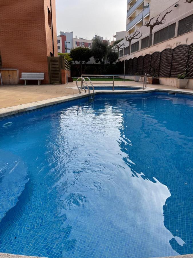 Seahomes Vacations, Fenals Beach&chic, Pk, Full Equipped Apartment *
