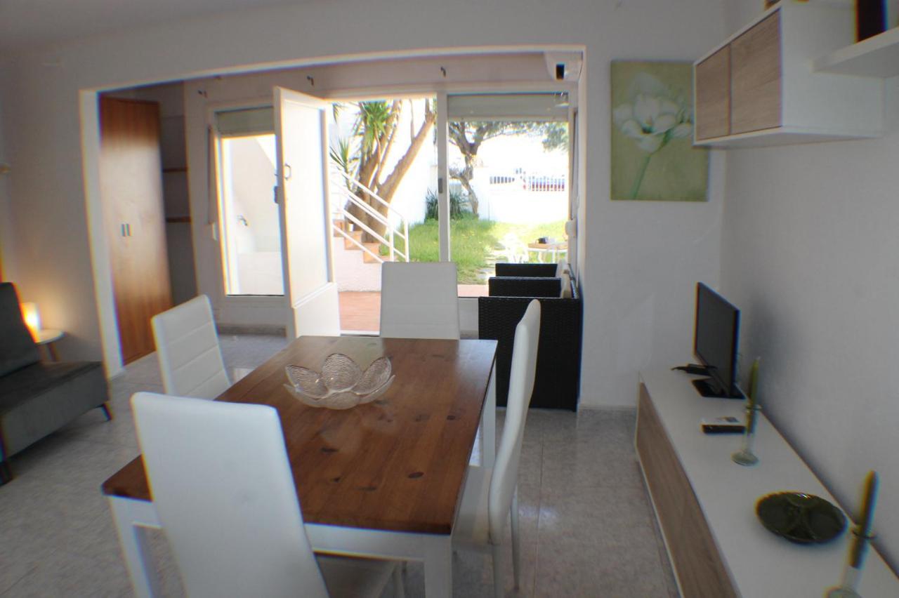 Agi Port De Apartment *