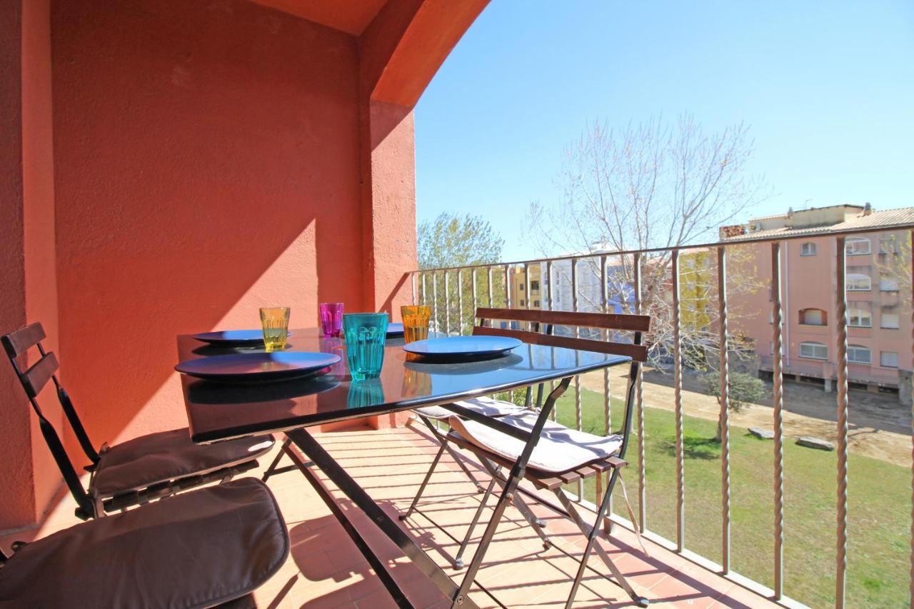 Basic Comfort Gran Reserva Lluna 0053 Apartment Empuriabrava