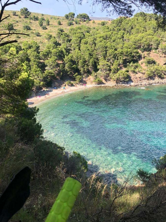 Roses Beach *