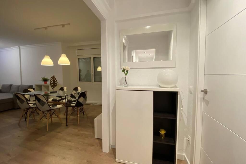 Completo Muy Cerca Del Centro Ideal Familias Con Piscina Apartment