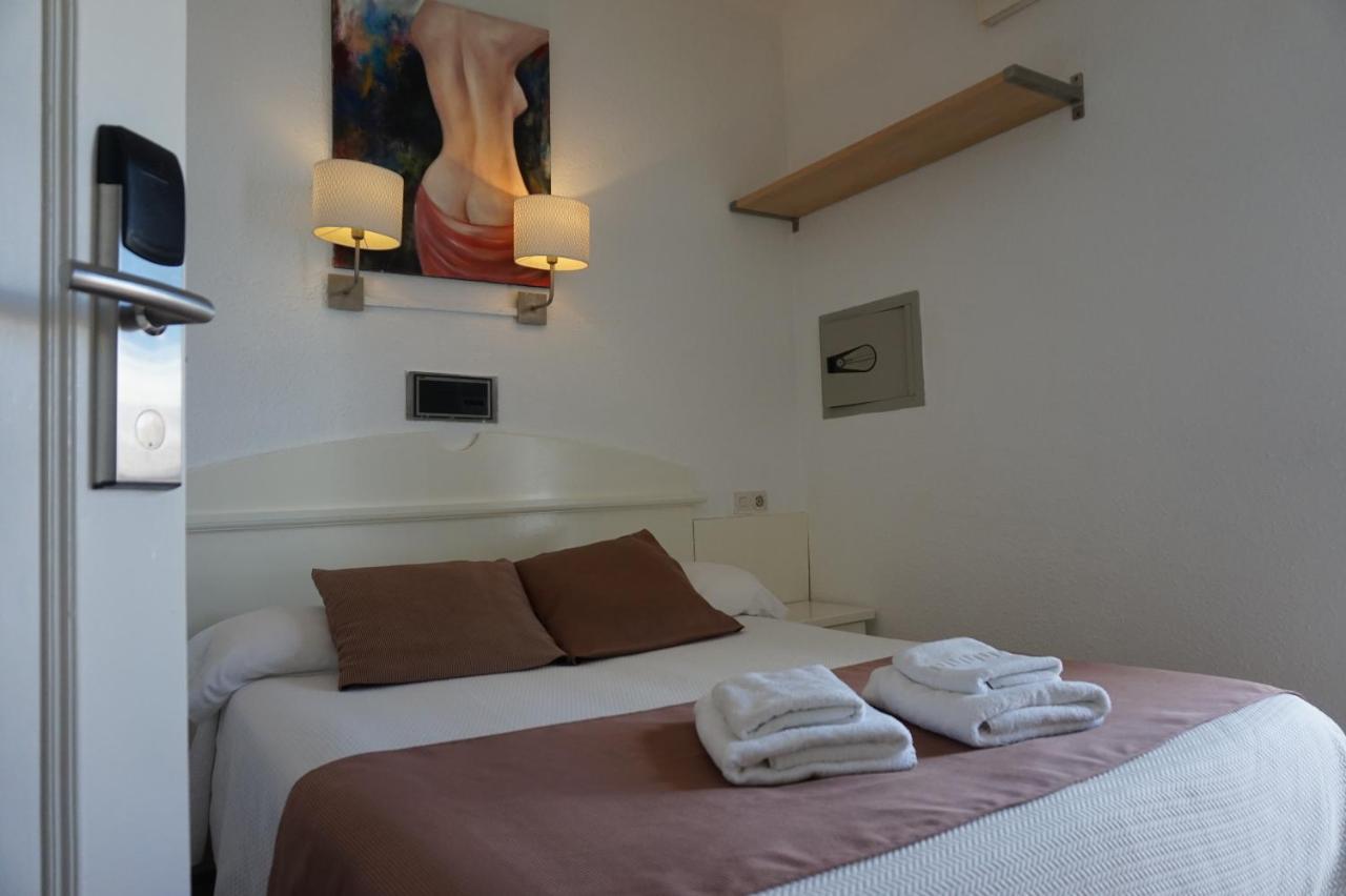 Hermes Hotel *