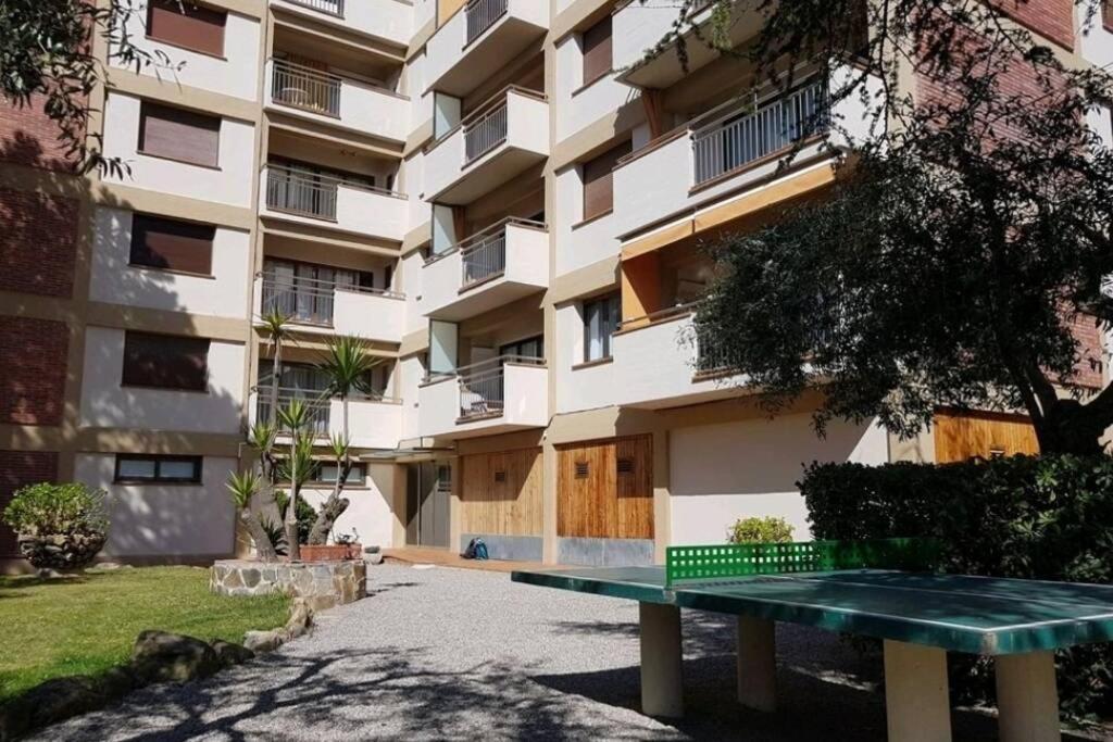 Apartamento Junto Al Mar Con Jardin Comunitario Y Parking Apartment