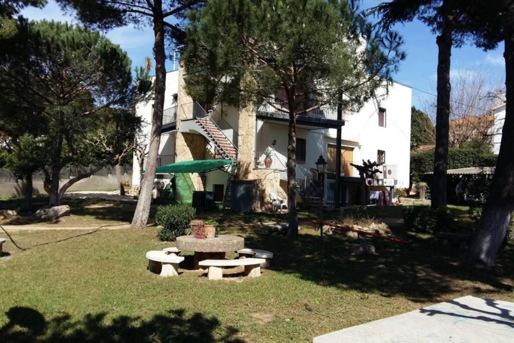 Al Lado De La Playa Con Parking Y Jardin Apartment Platja d'Aro