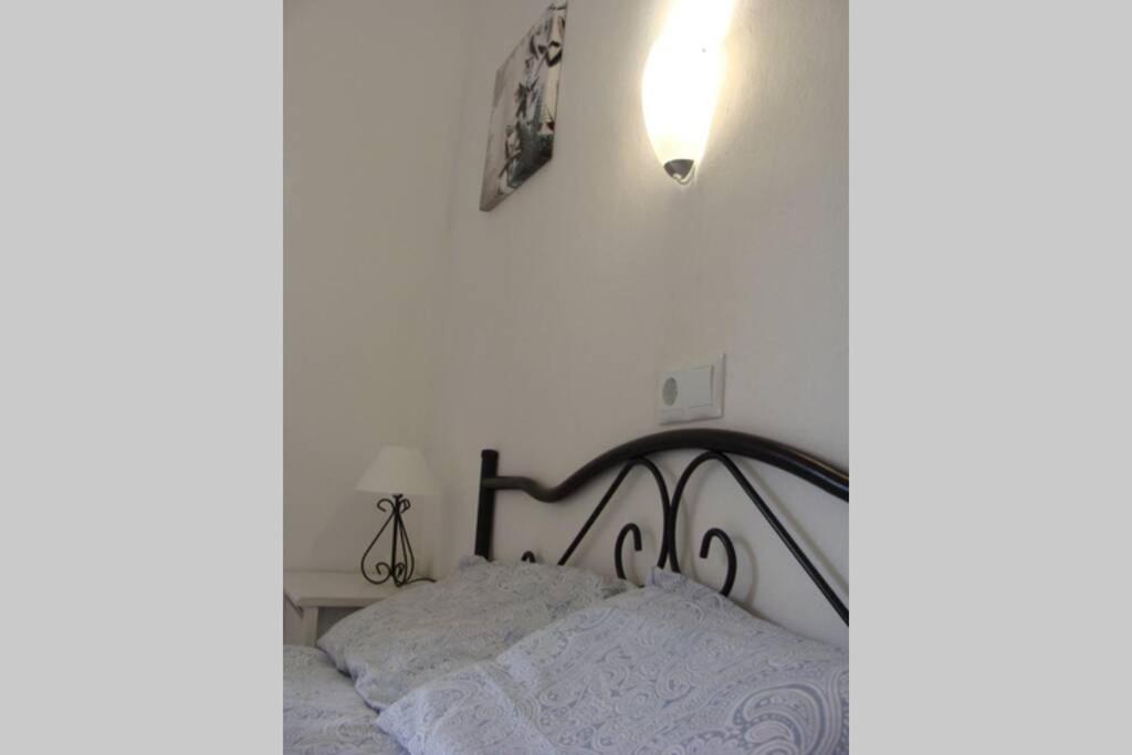 Al Lado De La Playa Con Parking Y Jardin Apartment
