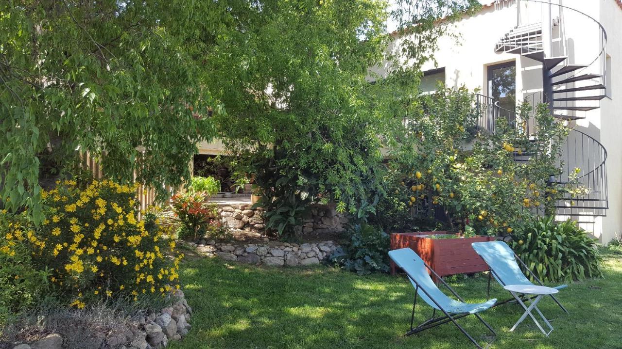 La Casa Dels Lledoners Bed & Breakfast *