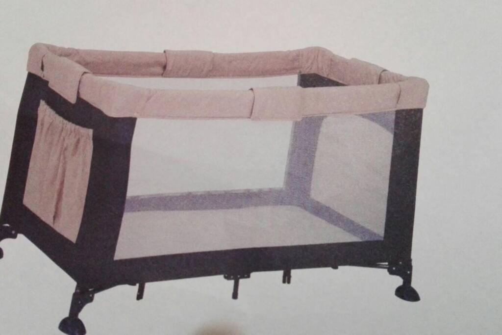 Bonito Piso Frente A La Playa Con Parking Privado. Apartamento *