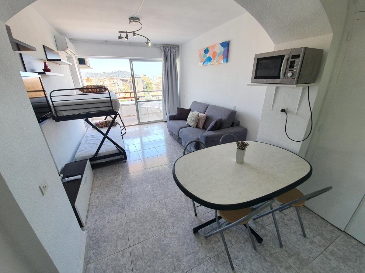Apartment Estudio Grisland Pool Roses
