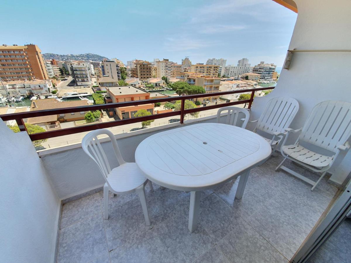 Estudio Grisland Pool Apartment