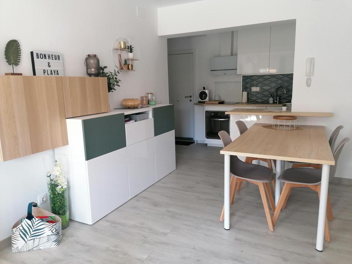 Appartement Neuf Bord De Mer Roses Espagne