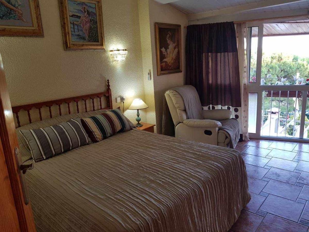 Casa Luna En Playa De Santa Maria De Llorell Holiday home *
