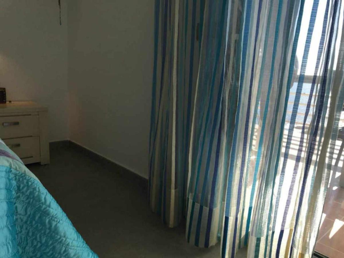 Apartamento Apartamento Cala Salionç Playa Frente A La Playa Y Encima Del Mar