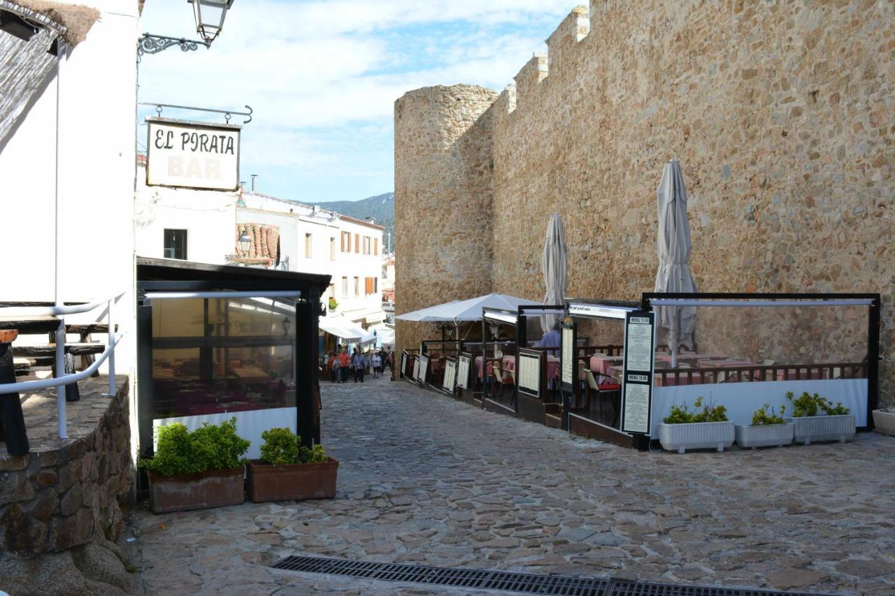 Pau Picasso Con Piscina Y Terraza En Apartamento