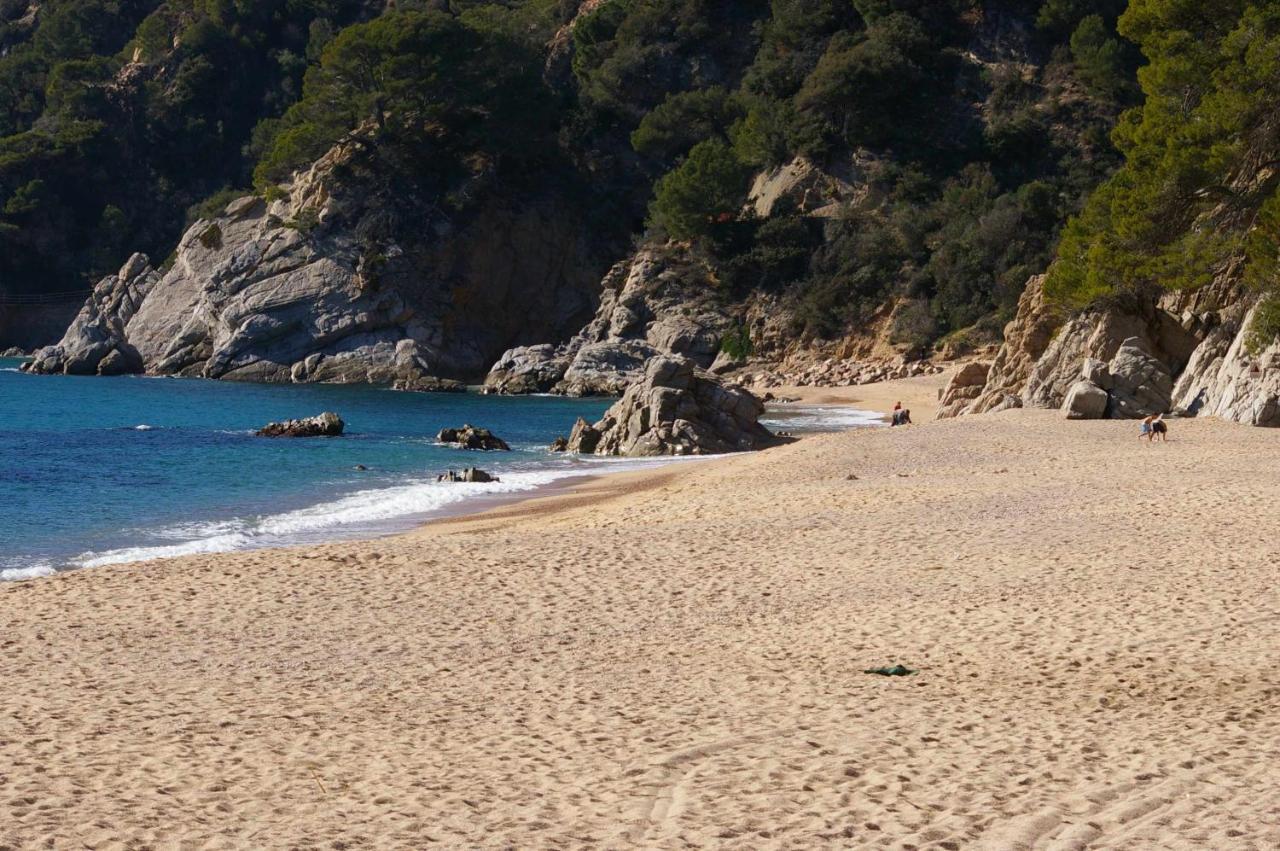 Casas Blanca 19 Con Piscina En Playa Santa María De Llorell * Tossa de Mar