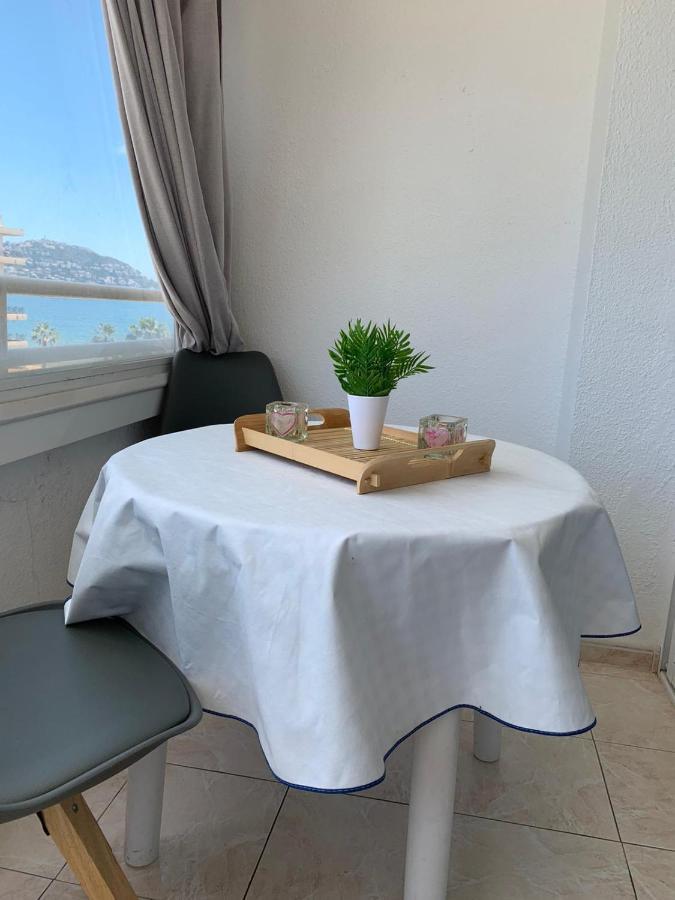 Premiere Ligne De Avec Piscine Apartamento Rosas