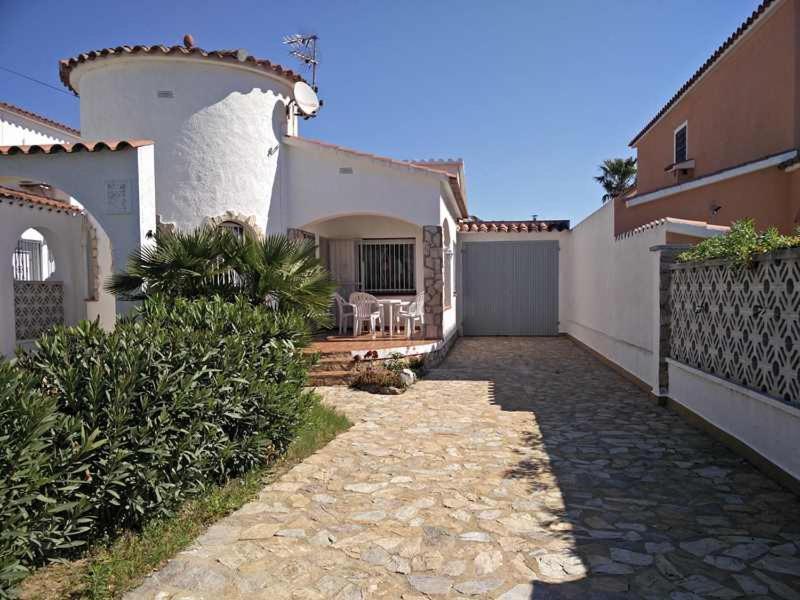 Xalet Amb Jardi Villa
