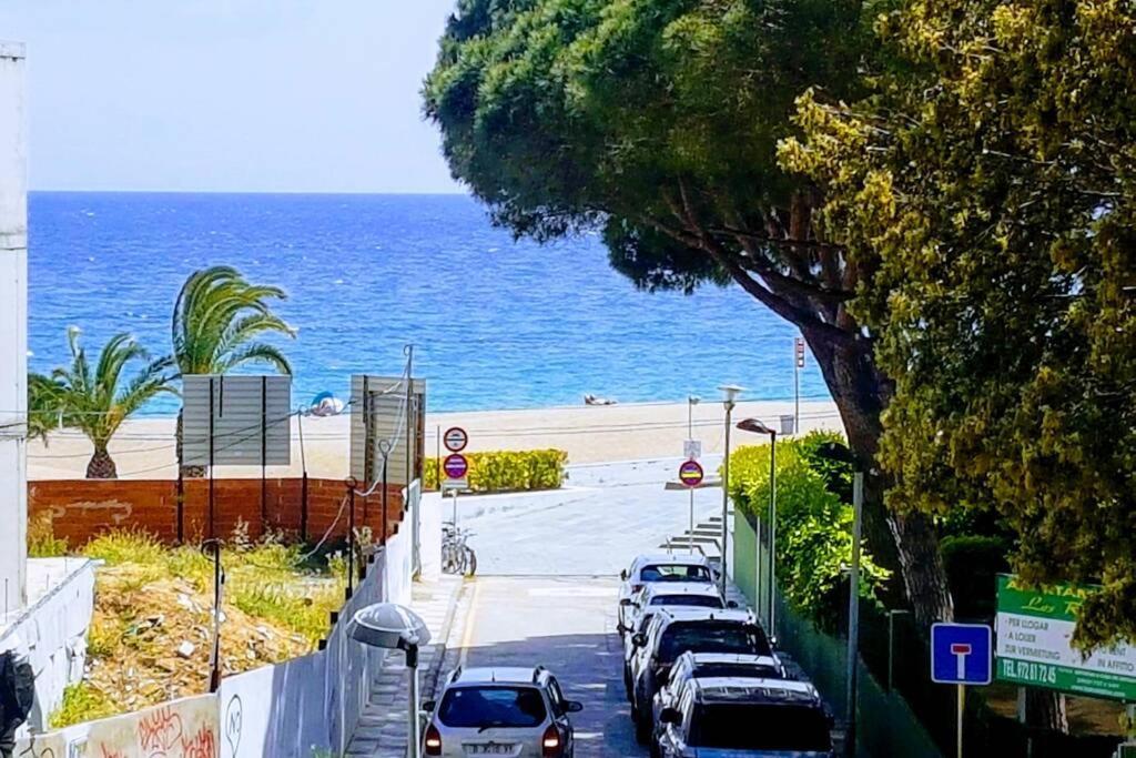Apartamento Junto Al Mar Con Jardin Comunitario Y Parking