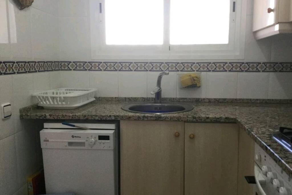 Apartamento Junto Al Mar Con Jardin Comunitario Y Parking Apartment *