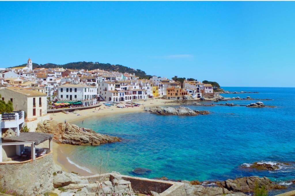 A 100 M De Playa. Calella Palafrugell Apartment *