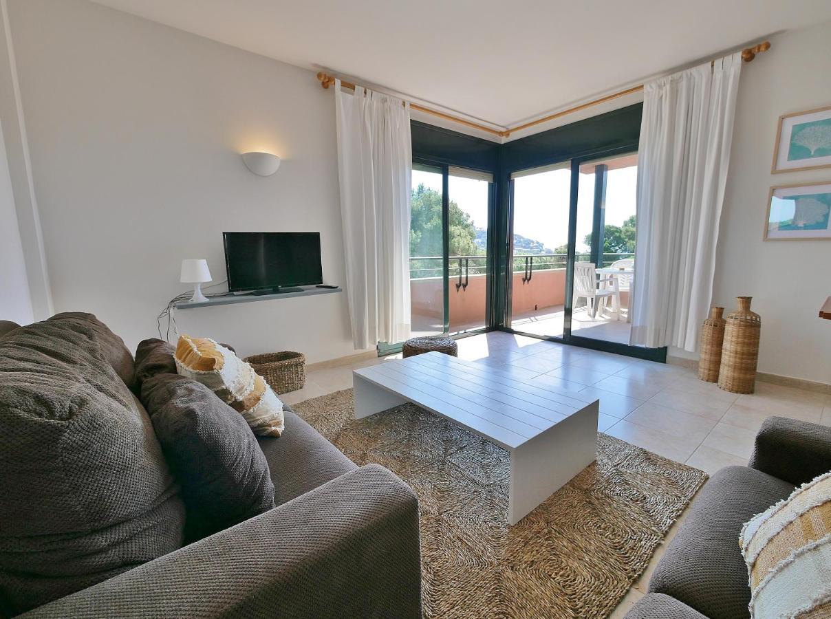 Apartamento Con Piscina En *