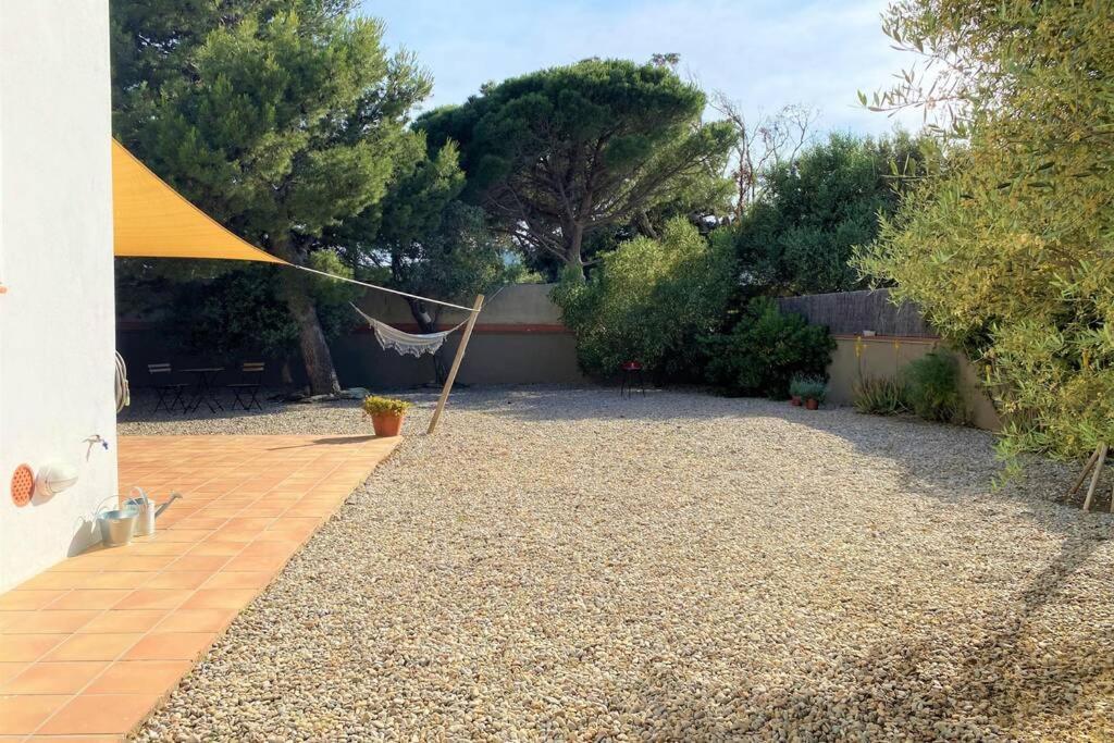 Llebeig -casa Mediterránea Con Gran Jardín Cadaqués