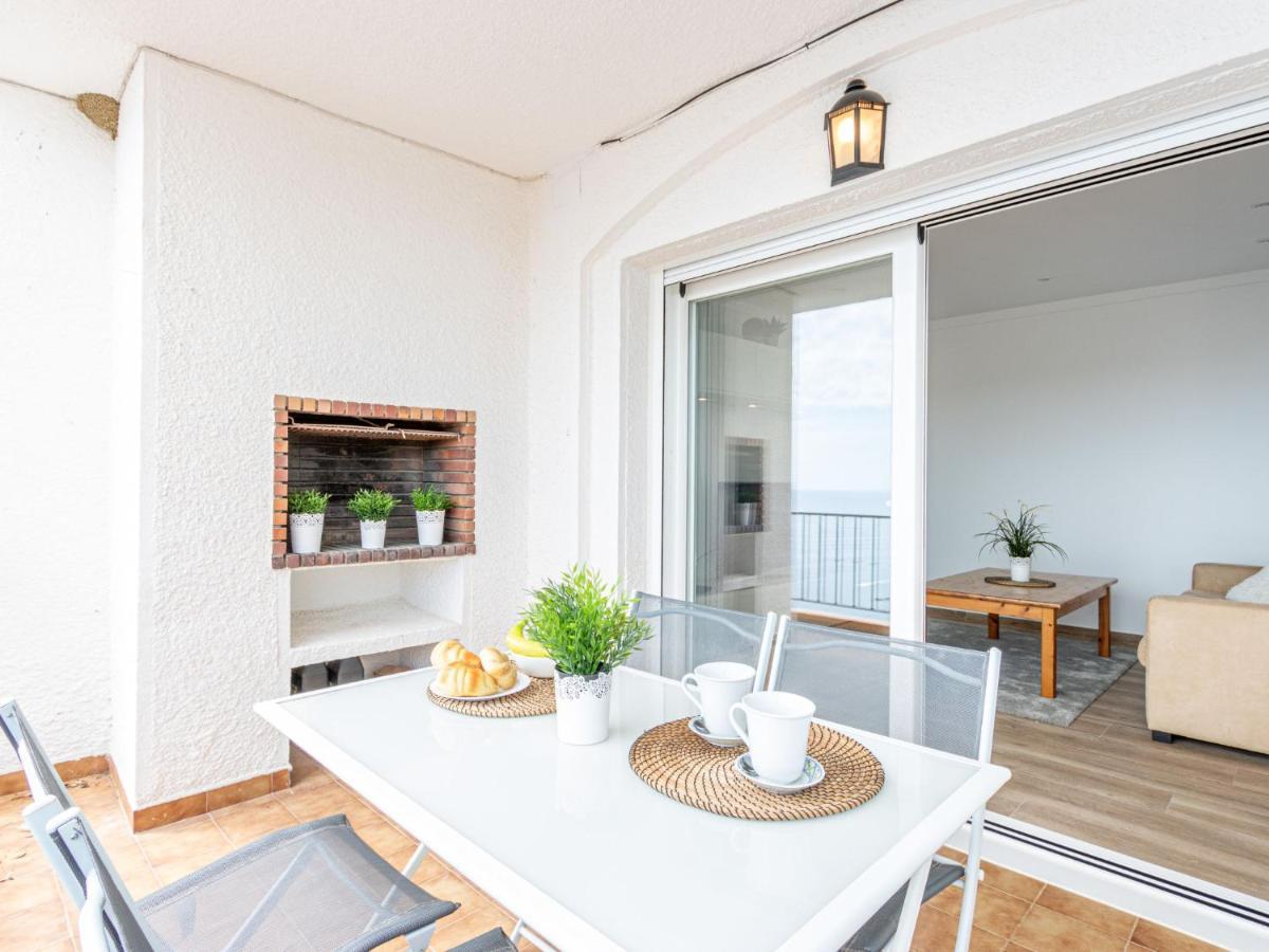 Garbinell By Interhome * Roses